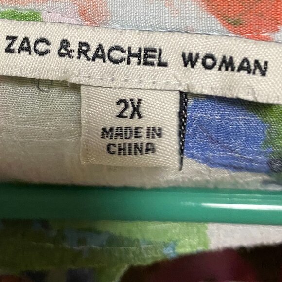 Zac & Rachel Woman long white w/floral button-up sleeve blouse, size 2X - Picture 8 of 10